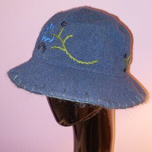 GAP Y2K Cloche Hat Teal Blue Felted Floral Bead Embroidered Fall 2000 Vintage